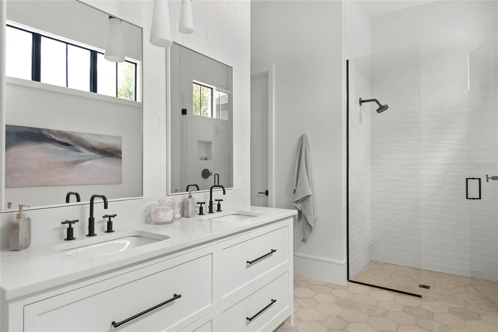 CHARMONT - Residential