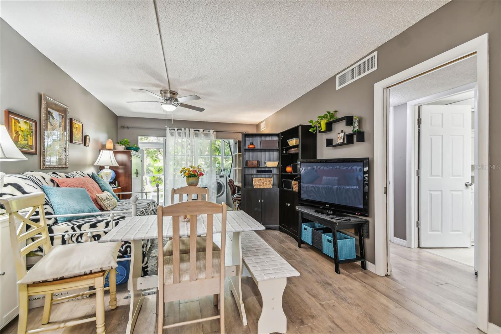 2005 GREENBRIAR BOULEVARD 2