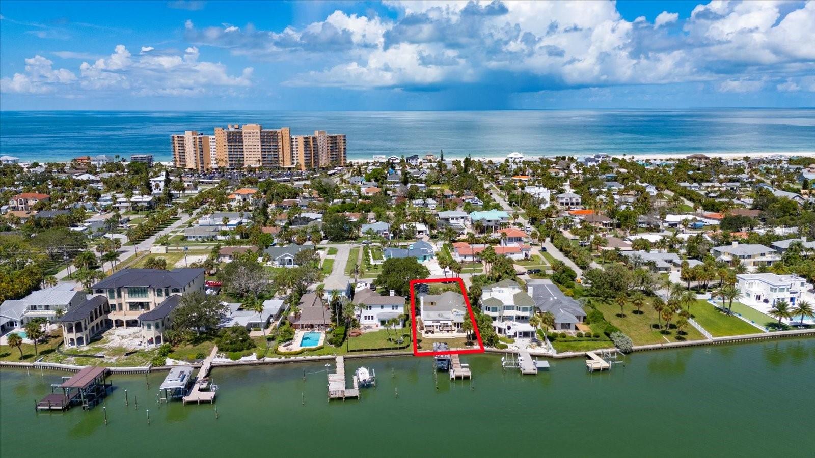 925 BAY ESPLANADE