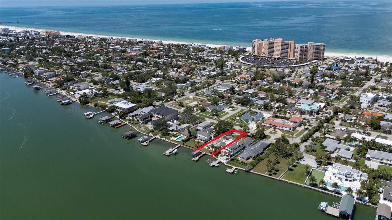 925 BAY ESPLANADE