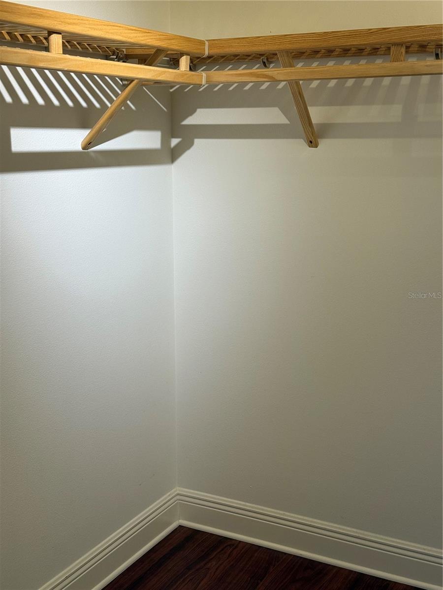 ALINARI - Residential Lease