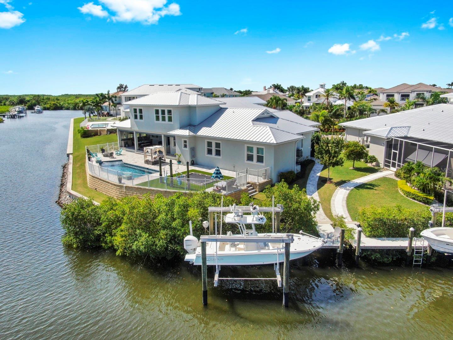 718 PINCKNEY DRIVE