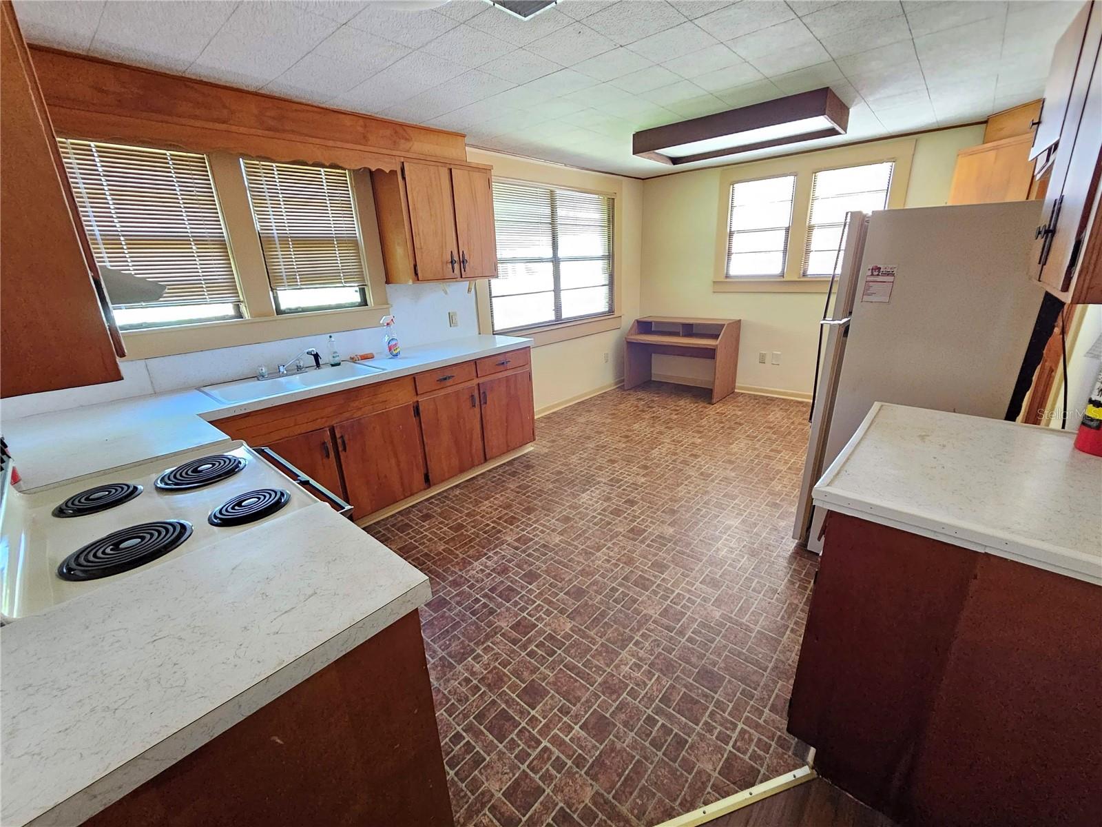 LAKE ADD - Commercial Sale