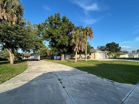 A home in NORTH PORT