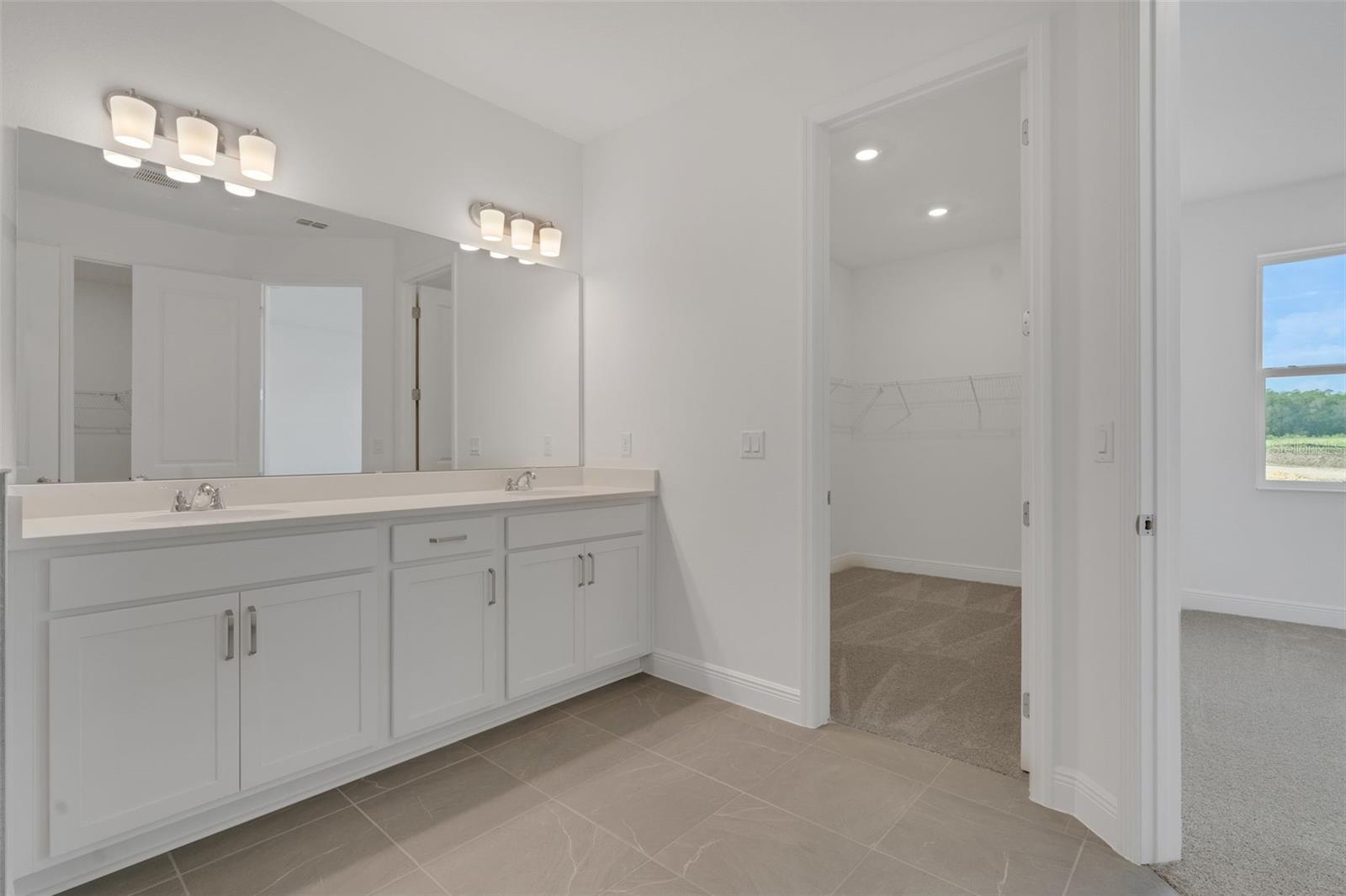 RESERVES AT HAMMOCK OAKS - Residential