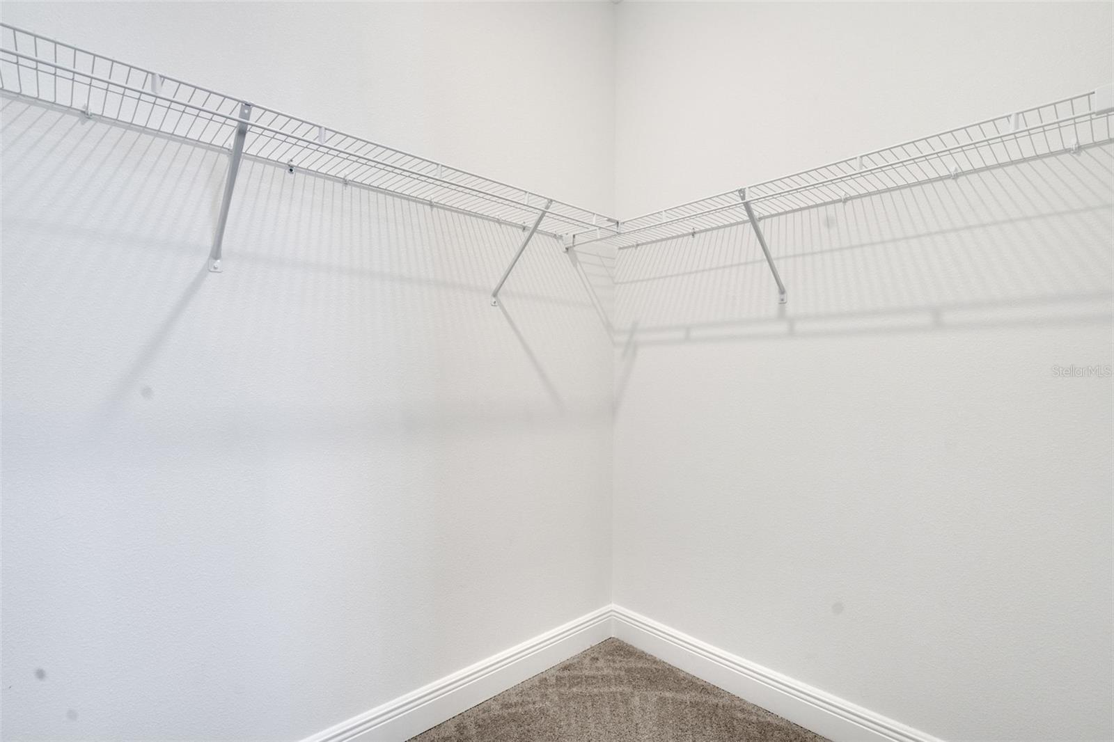 RESERVES AT HAMMOCK OAKS - Residential