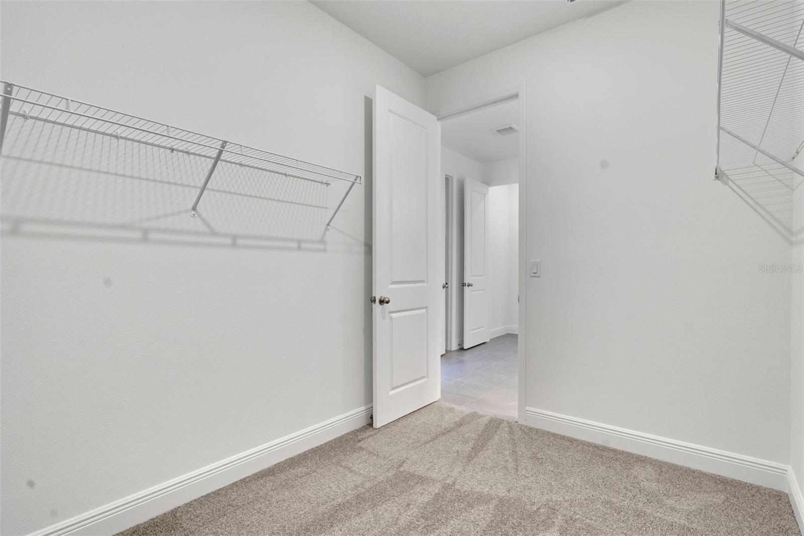 RESERVES AT HAMMOCK OAKS - Residential