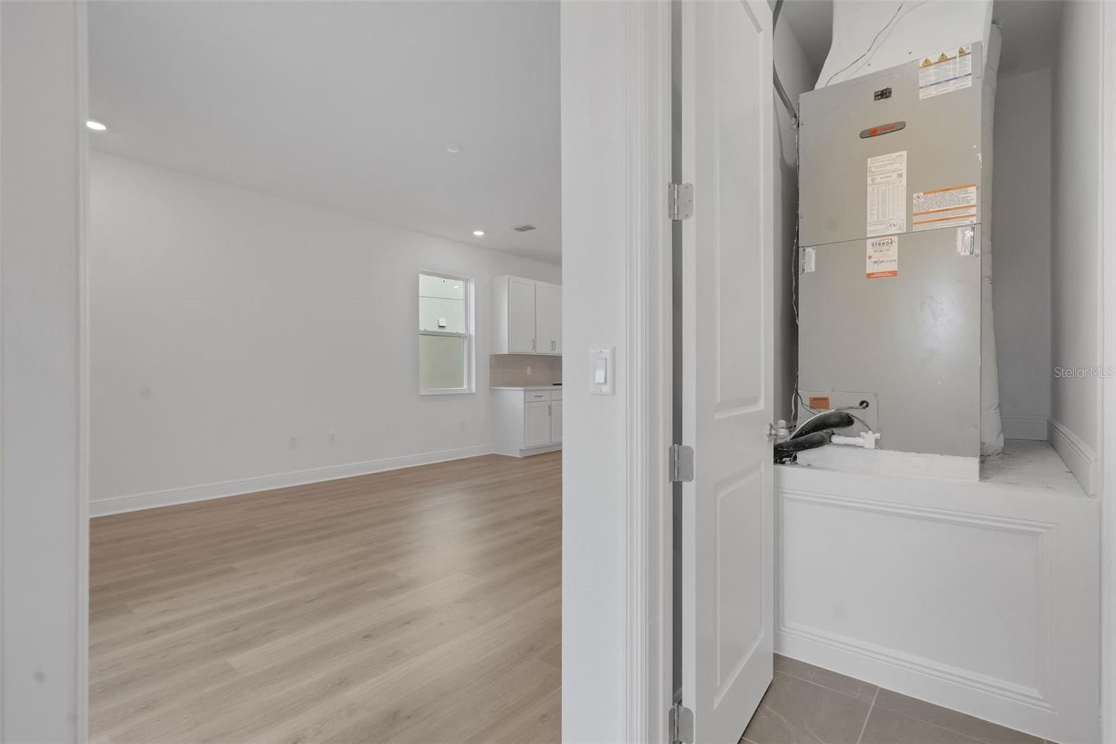 RESERVES AT HAMMOCK OAKS - Residential