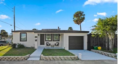 Photo of Daytona Beach, FL 32118 (MLS # S5122928)