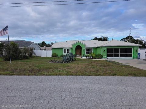 Photo of 10085 Blackburn Street, Spring Hill, FL 34608 (MLS # OM711939) Photo of 10085 Blackburn Street, Spring Hill, FL 34608 (MLS # OM711939)