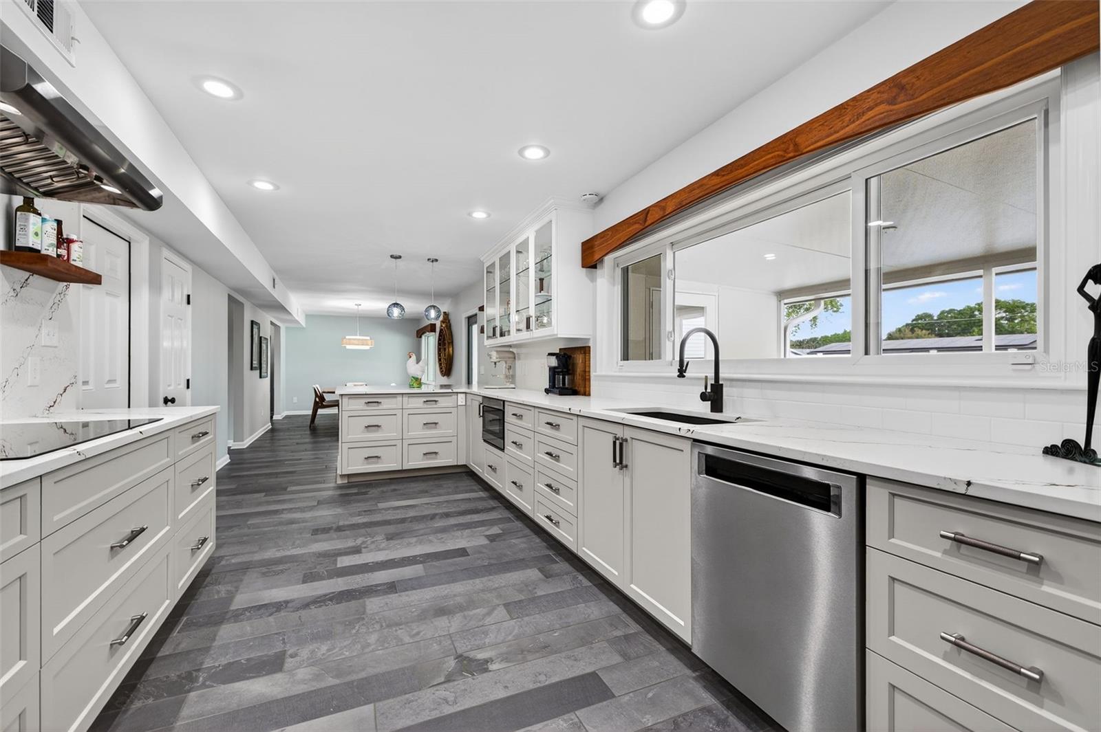 BAY CREST PARK - Residential