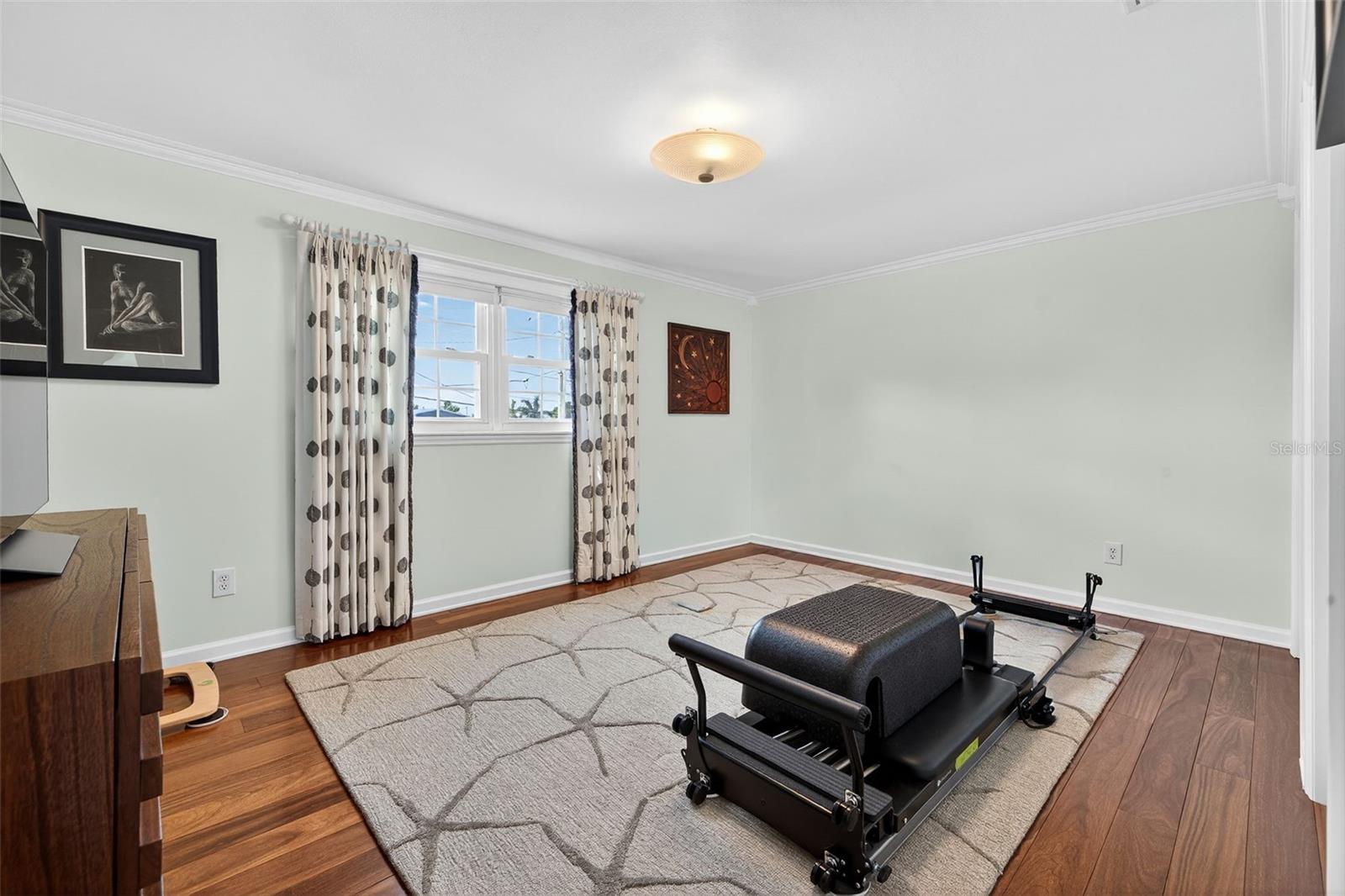 BAY CREST PARK - Residential