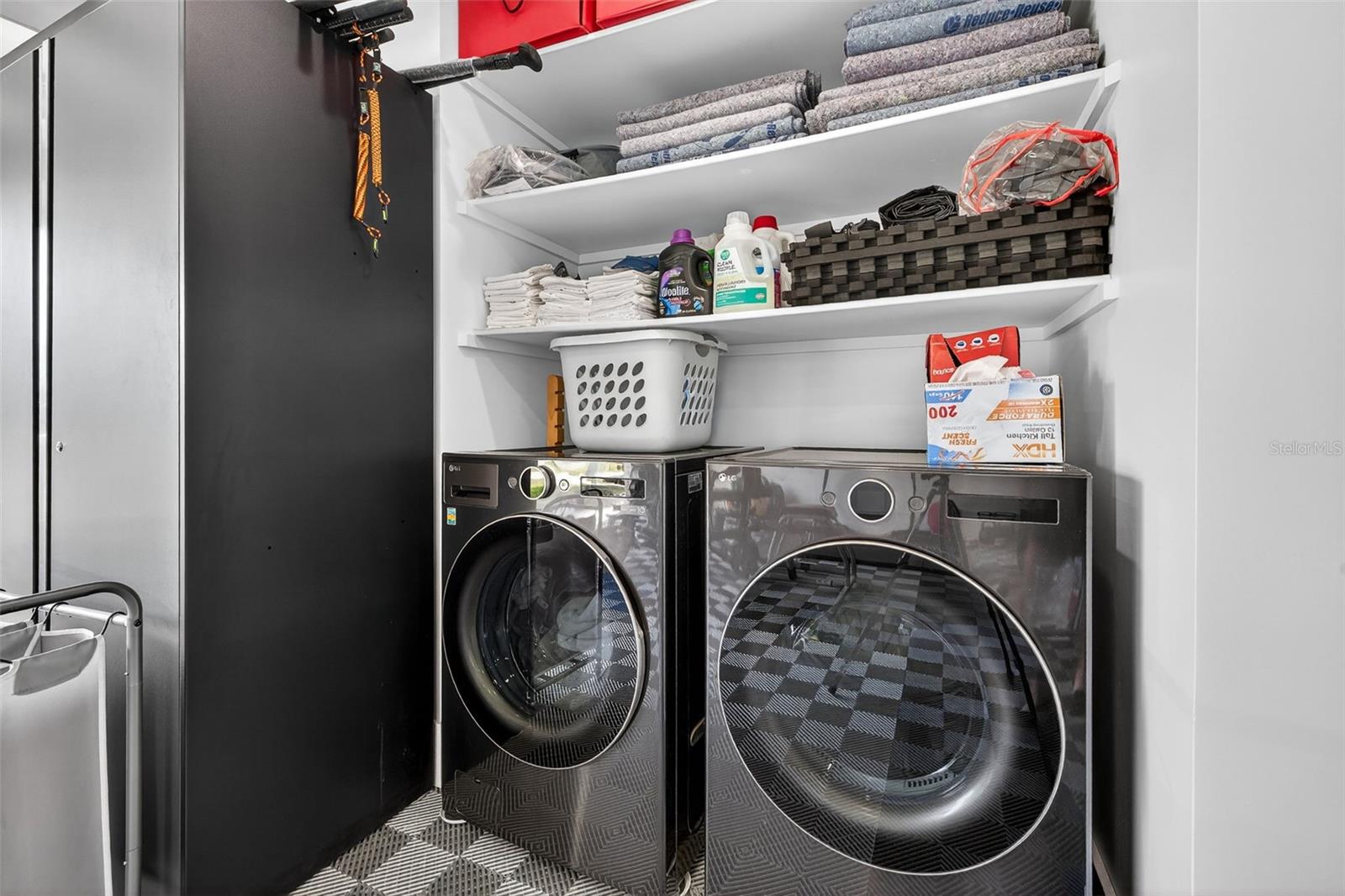 BAY CREST PARK - Residential