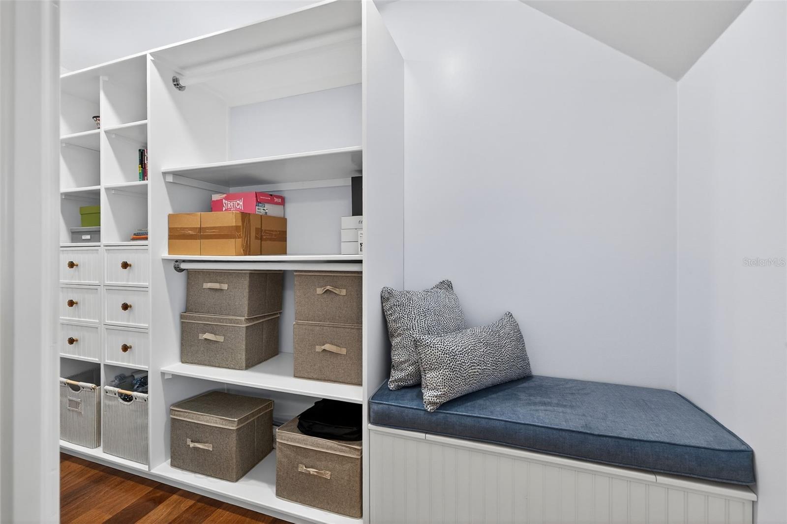 BAY CREST PARK - Residential