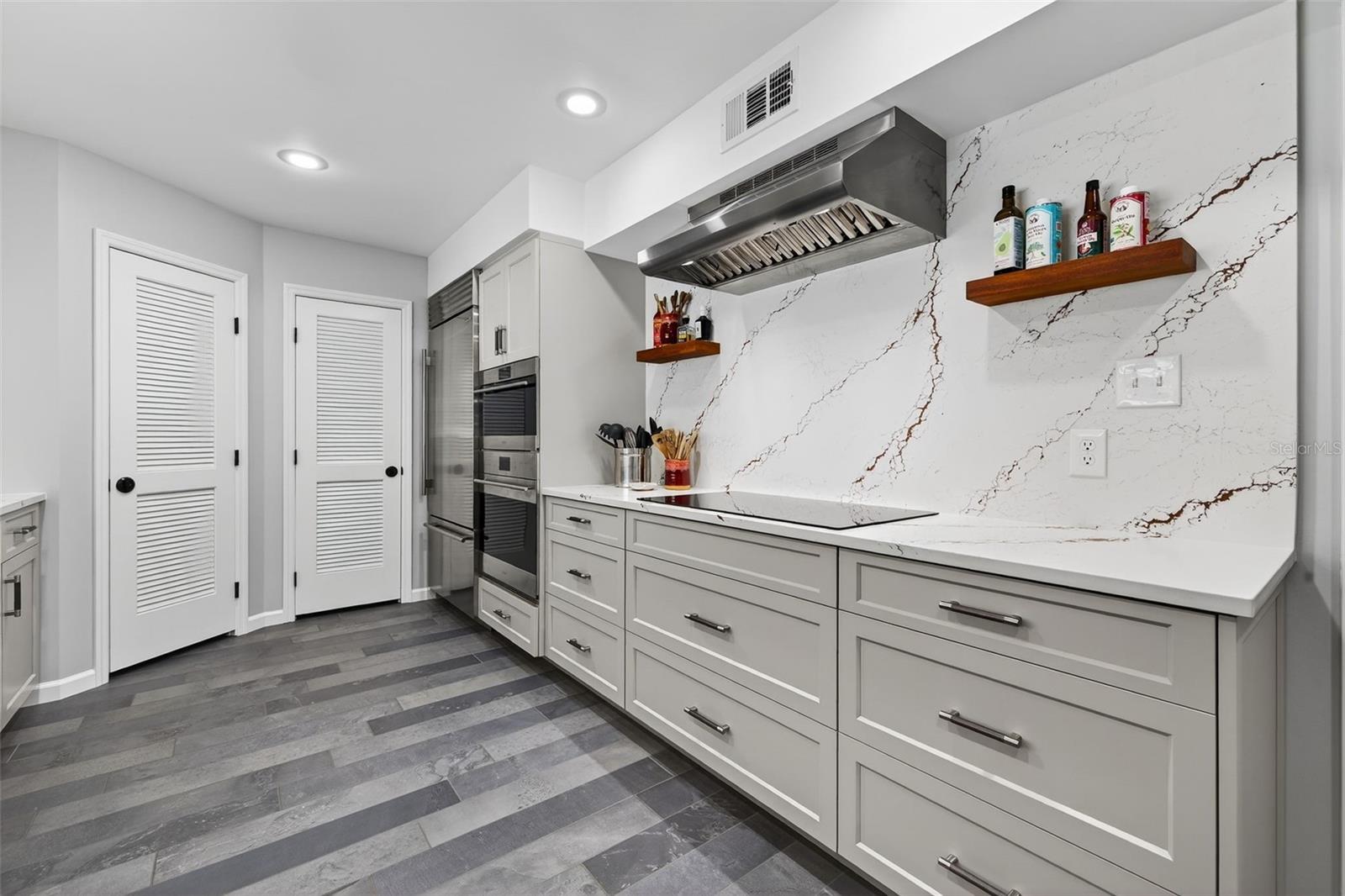 BAY CREST PARK - Residential