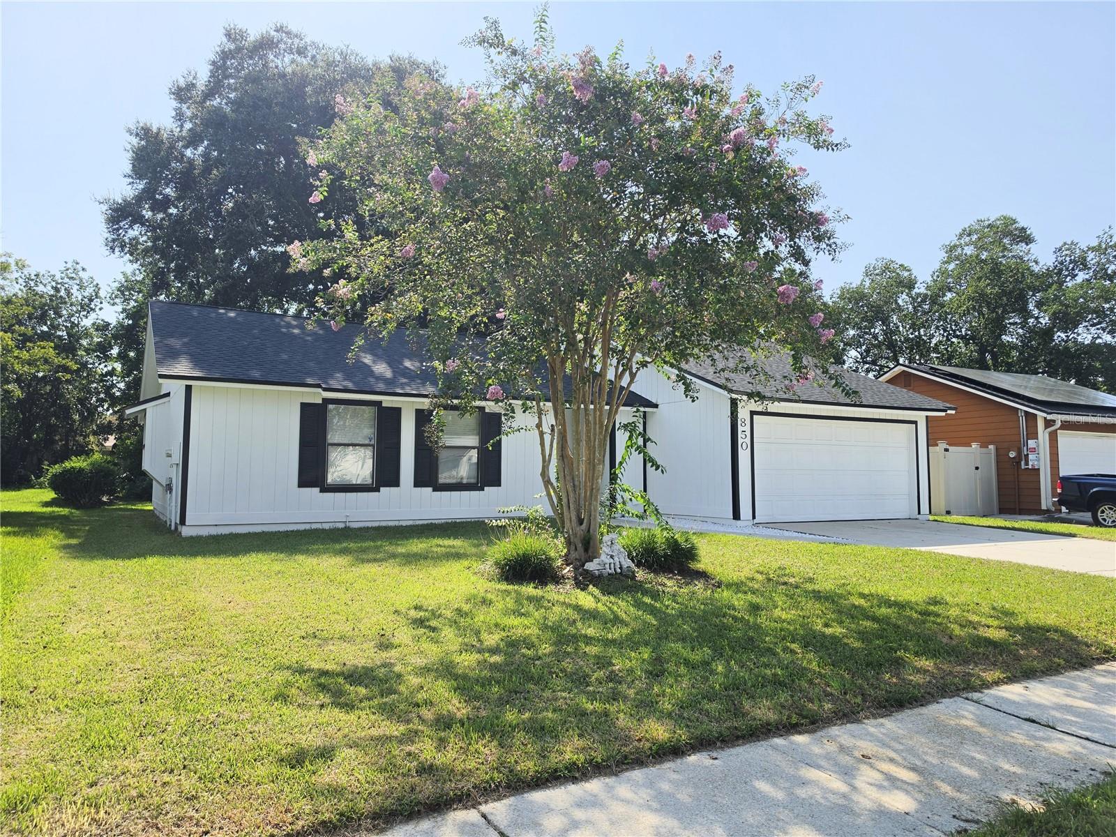 850 ARIES ROAD W