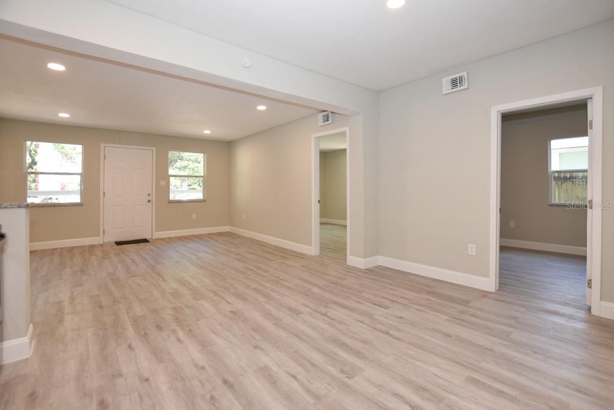 Smiths D P New Smyrna - Residential