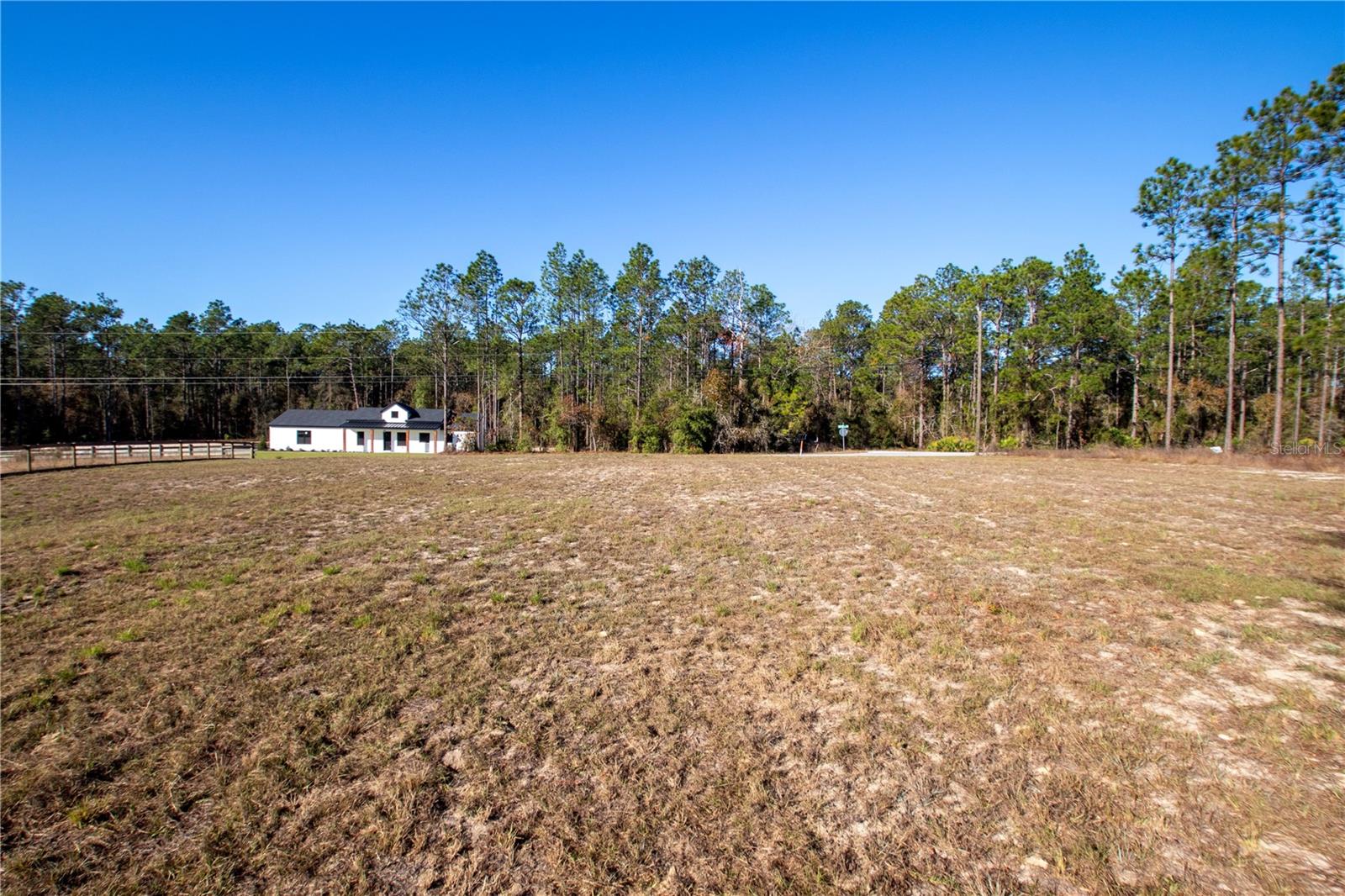 ROLLING HILLS UN 02 - Land