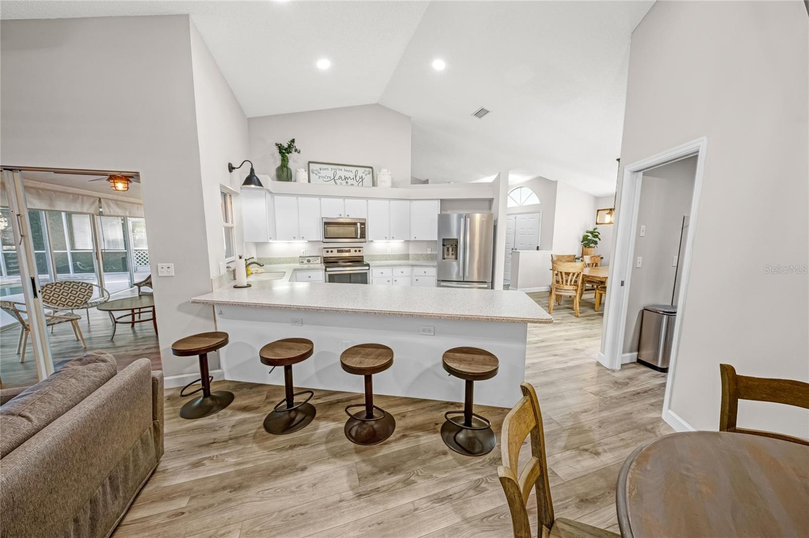 DEER HOLLOW - Residential