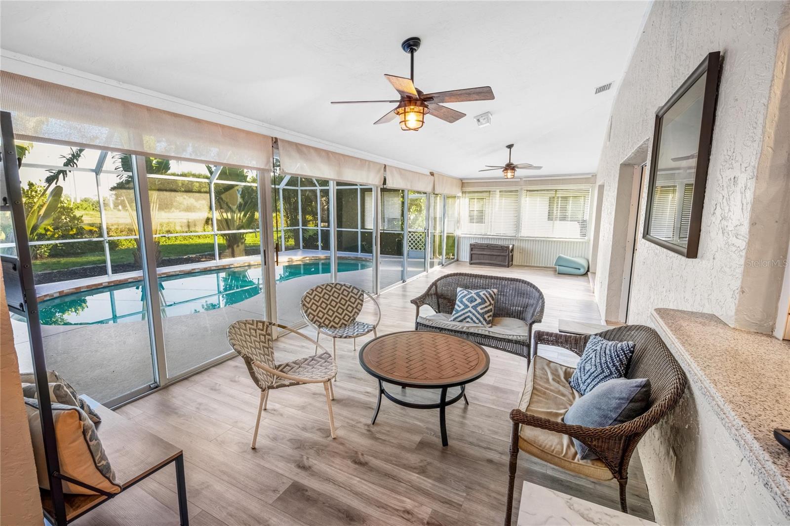 DEER HOLLOW - Residential