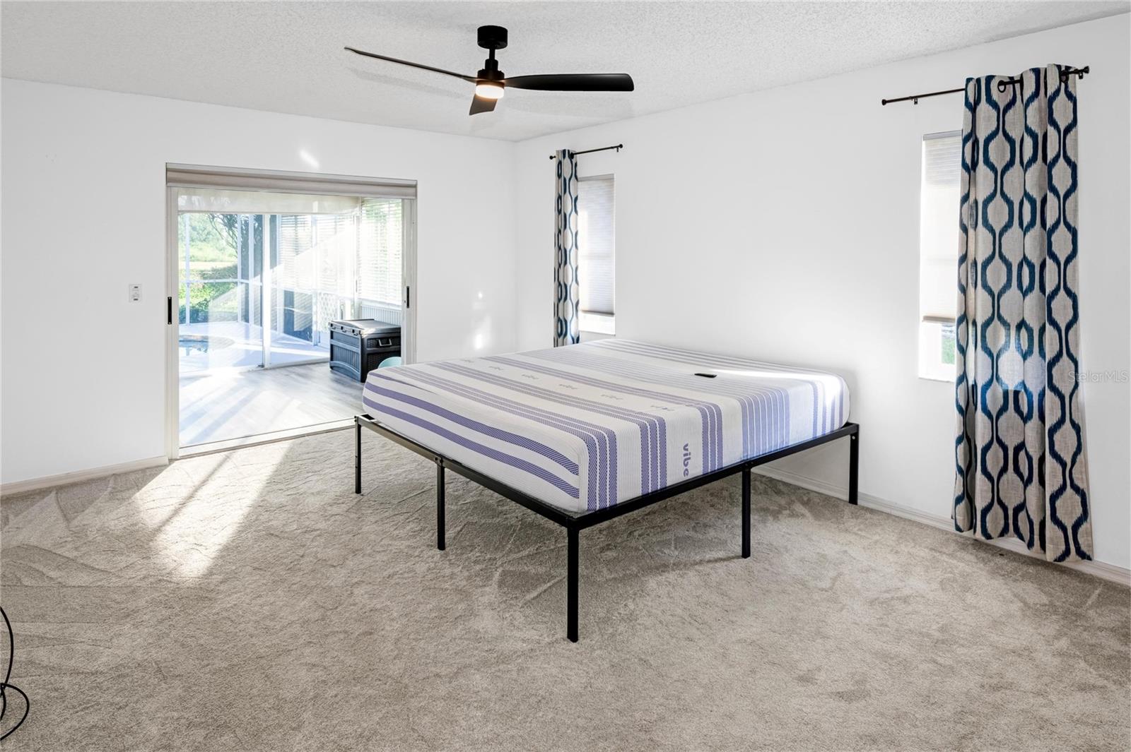 DEER HOLLOW - Residential