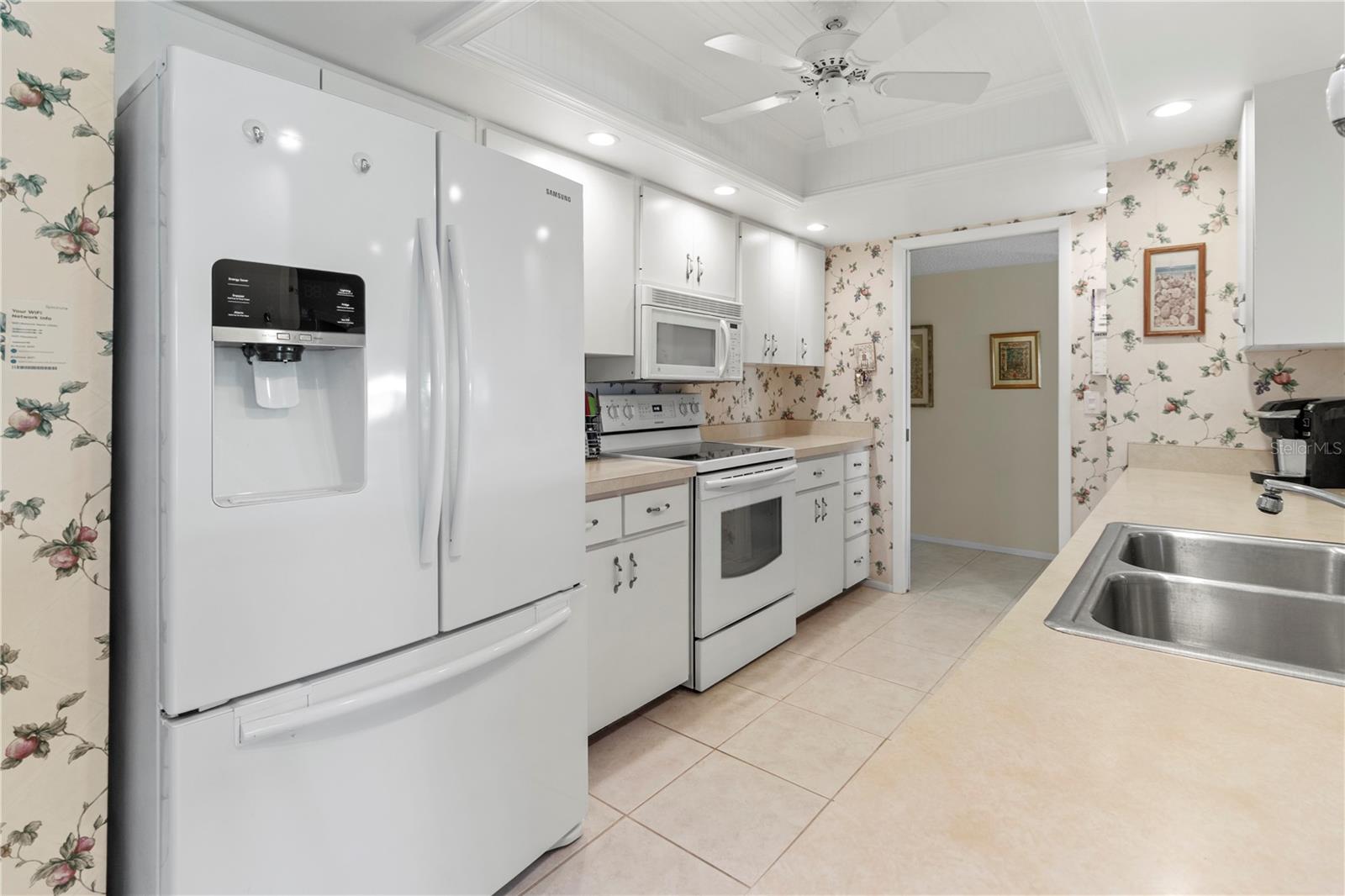 VILLAGE GREEN OF BRADENTON SC 7 - Residential