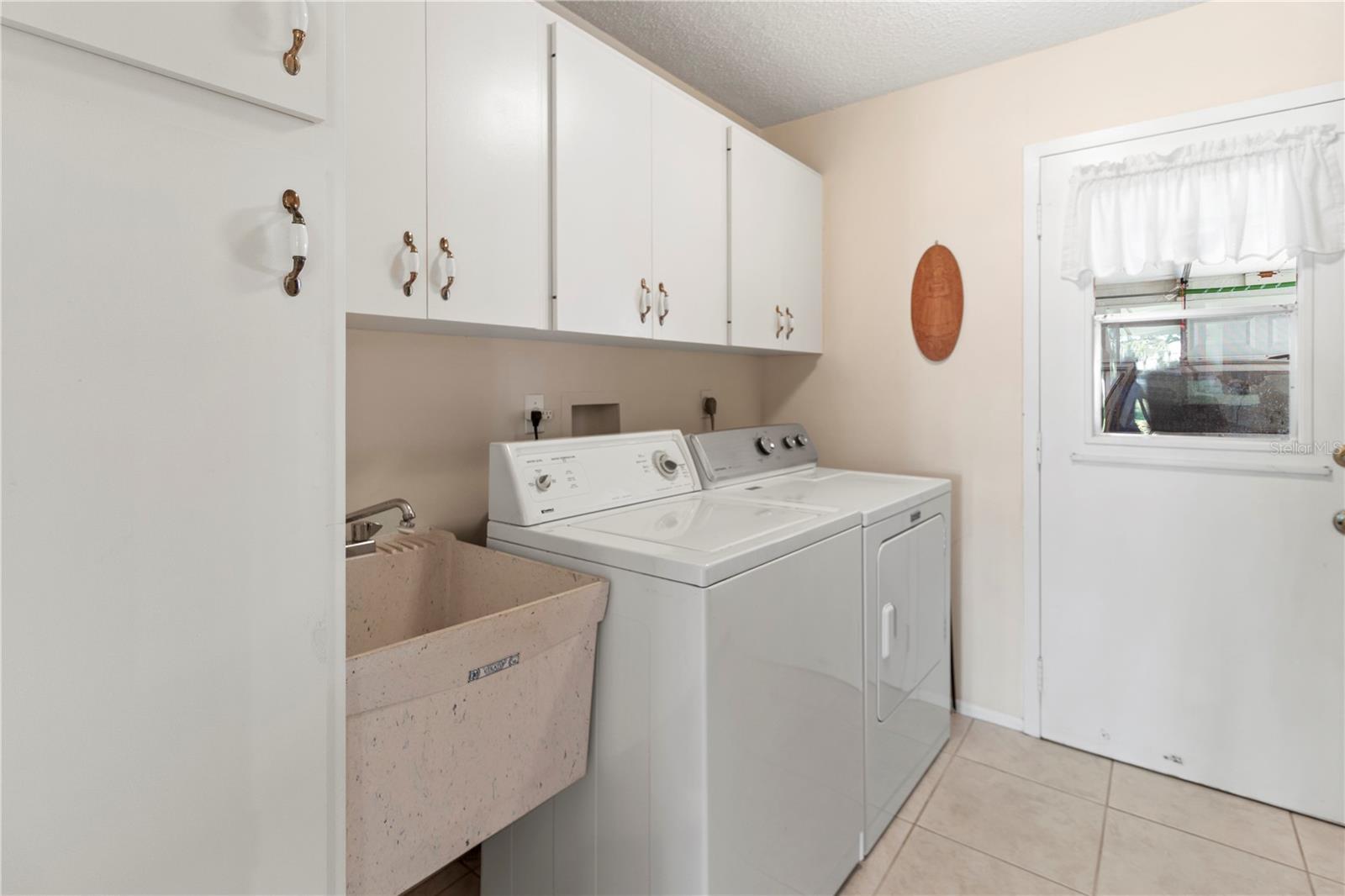 VILLAGE GREEN OF BRADENTON SC 7 - Residential