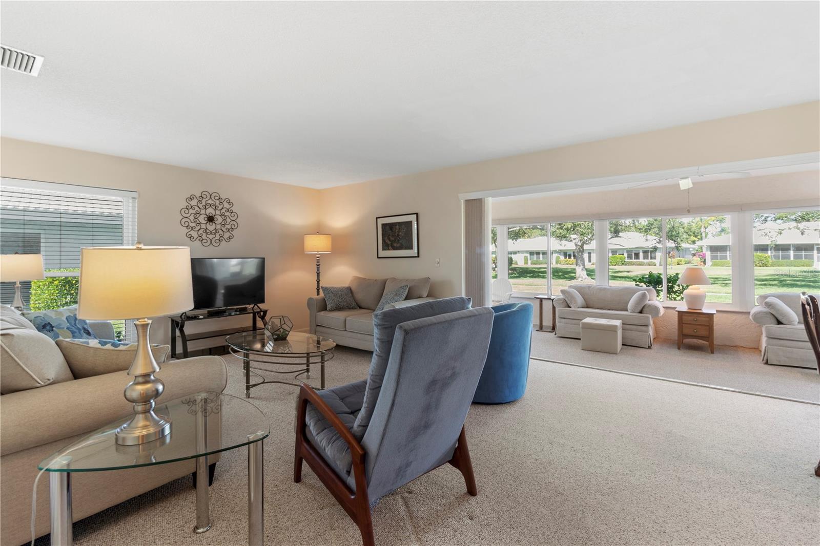 VILLAGE GREEN OF BRADENTON SC 7 - Residential