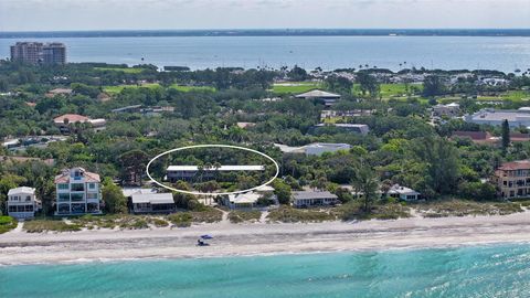 Photo of 2850 Gulf Of Mexico Drive #4, Longboat Key, FL 34228 (MLS # A4698791)