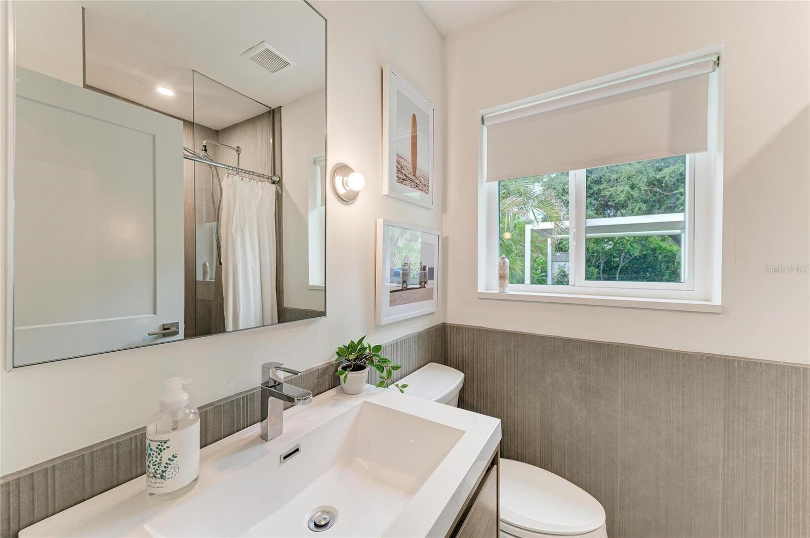 VENEZIA PARK SEC OF VENICE - Residential Lease
