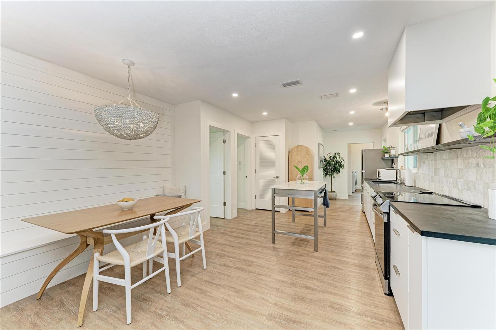VENEZIA PARK SEC OF VENICE - Residential Lease