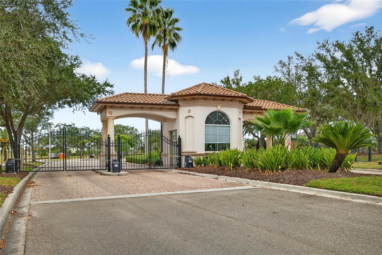 HERON CREEK - Residential