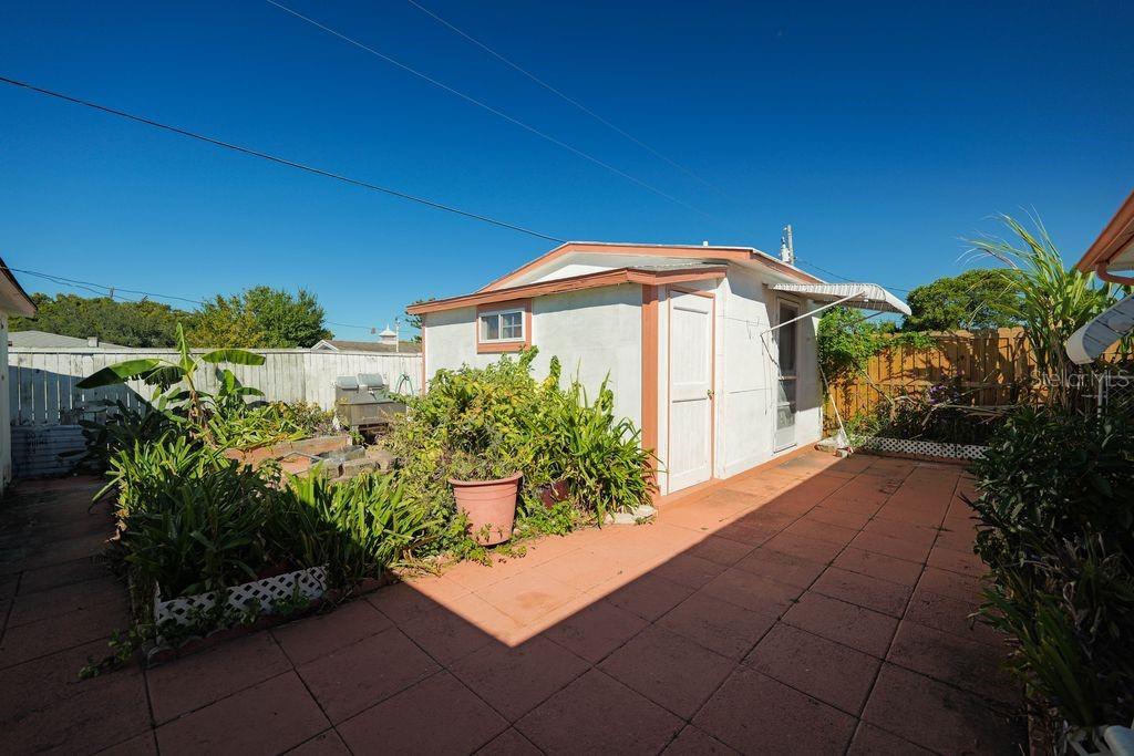 BEACON SQUARE - Residential