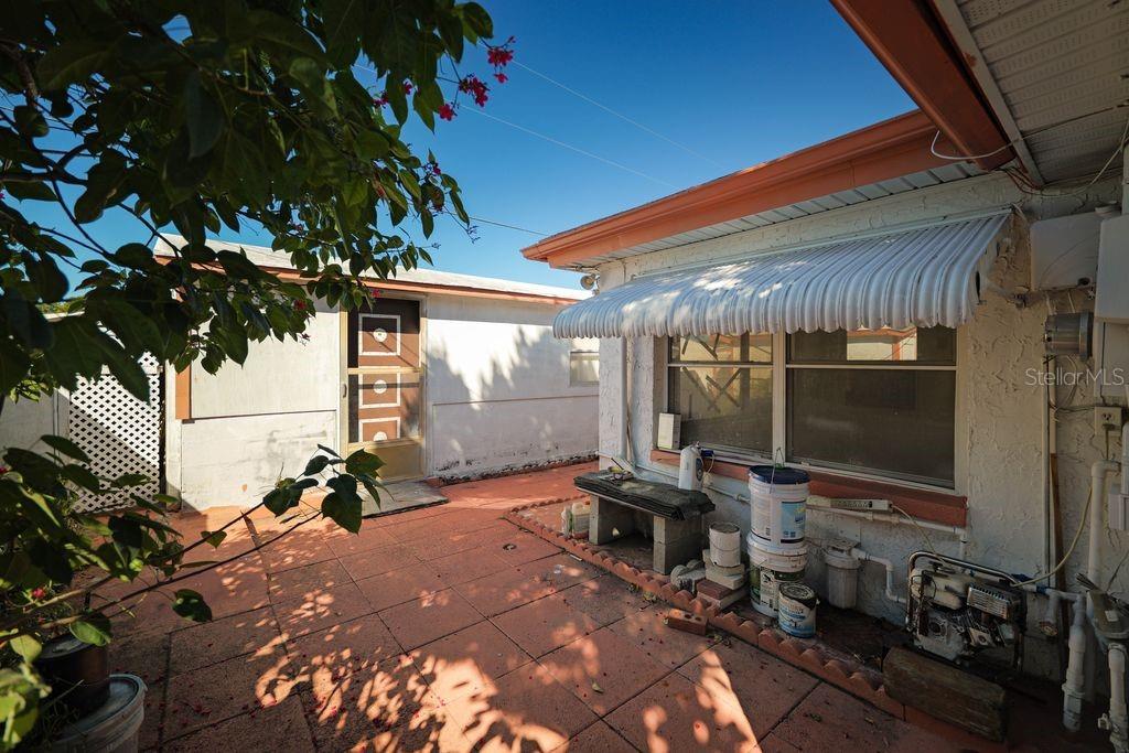 BEACON SQUARE - Residential