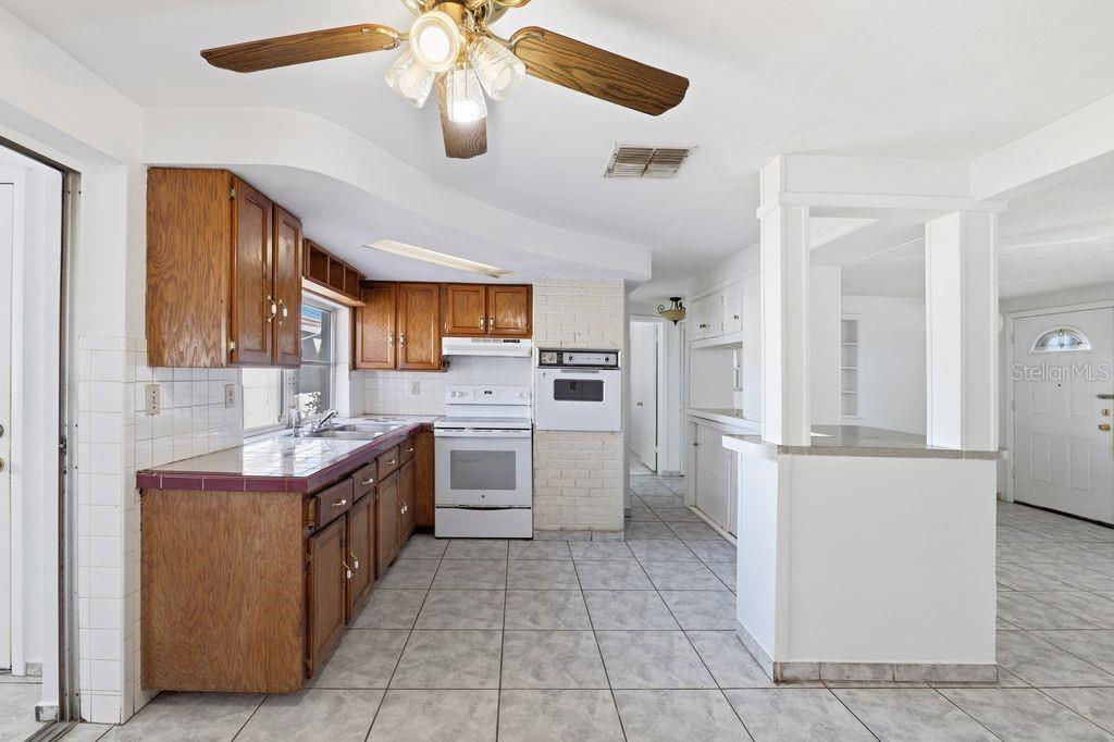 BEACON SQUARE - Residential