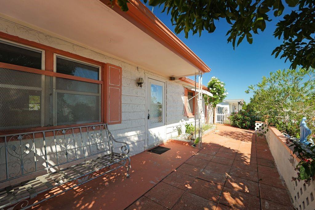 BEACON SQUARE - Residential