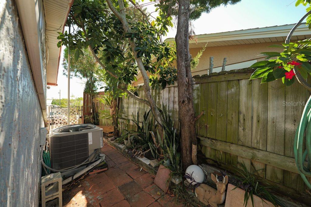 BEACON SQUARE - Residential