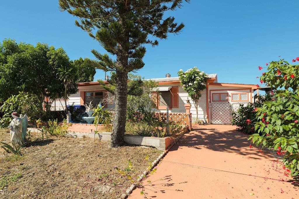 BEACON SQUARE - Residential