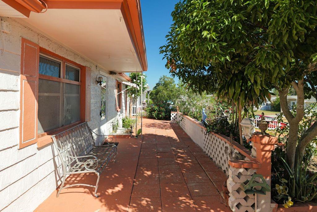 BEACON SQUARE - Residential