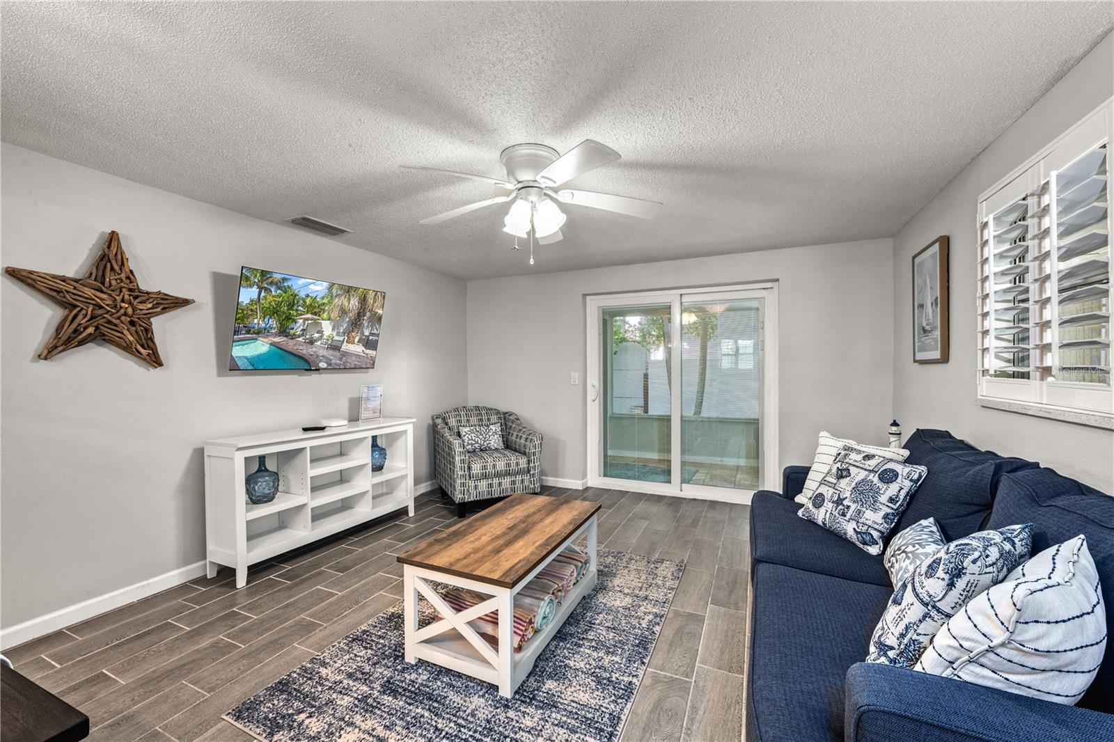 POINT O ROCKS TERRACE ADD - Residential Income