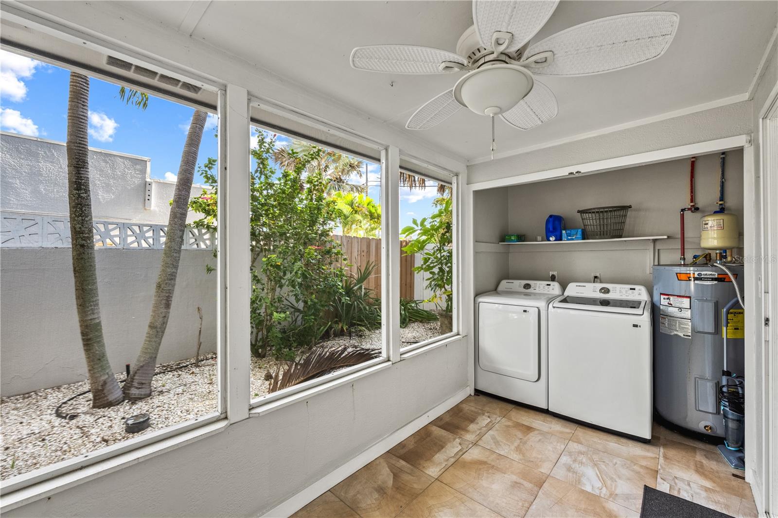 POINT O ROCKS TERRACE ADD - Residential Income