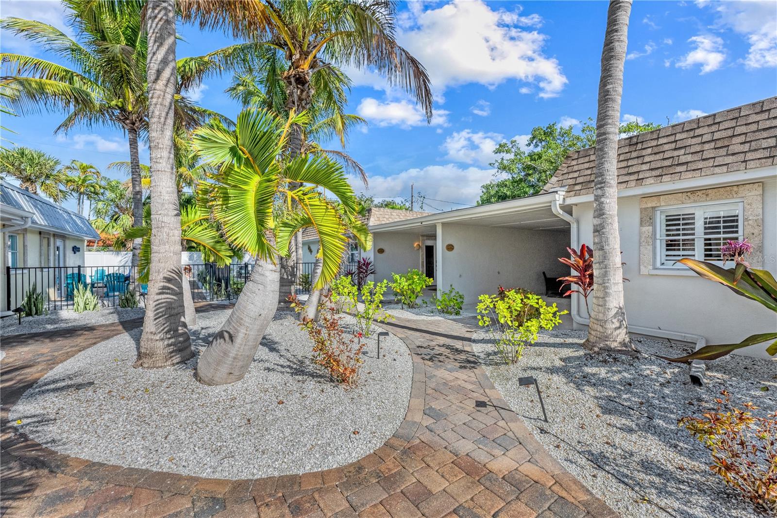 POINT O ROCKS TERRACE ADD - Residential Income