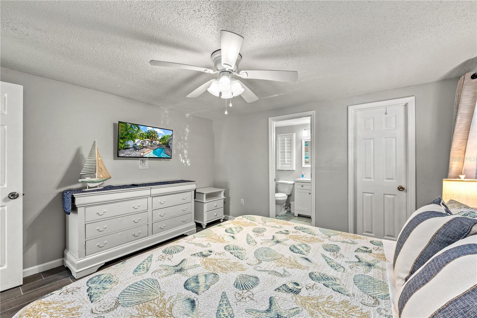 POINT O ROCKS TERRACE ADD - Residential Income