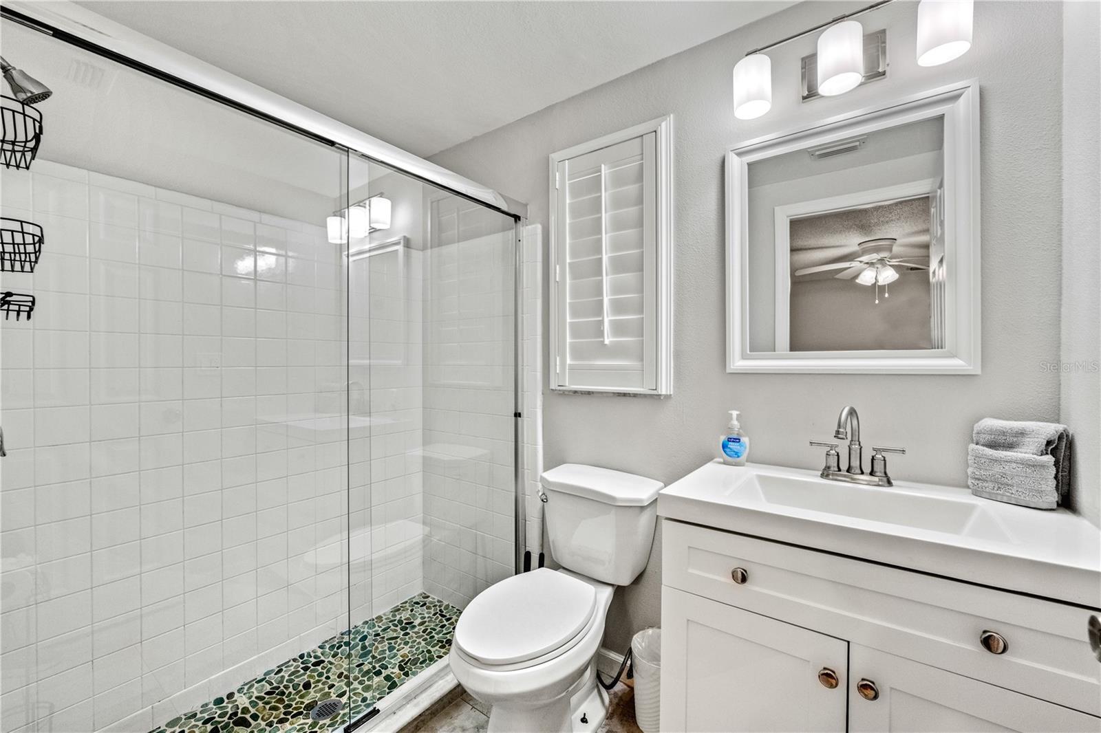 POINT O ROCKS TERRACE ADD - Residential Income