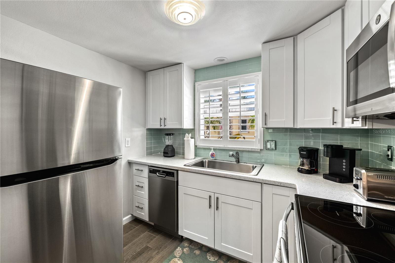 POINT O ROCKS TERRACE ADD - Residential Income