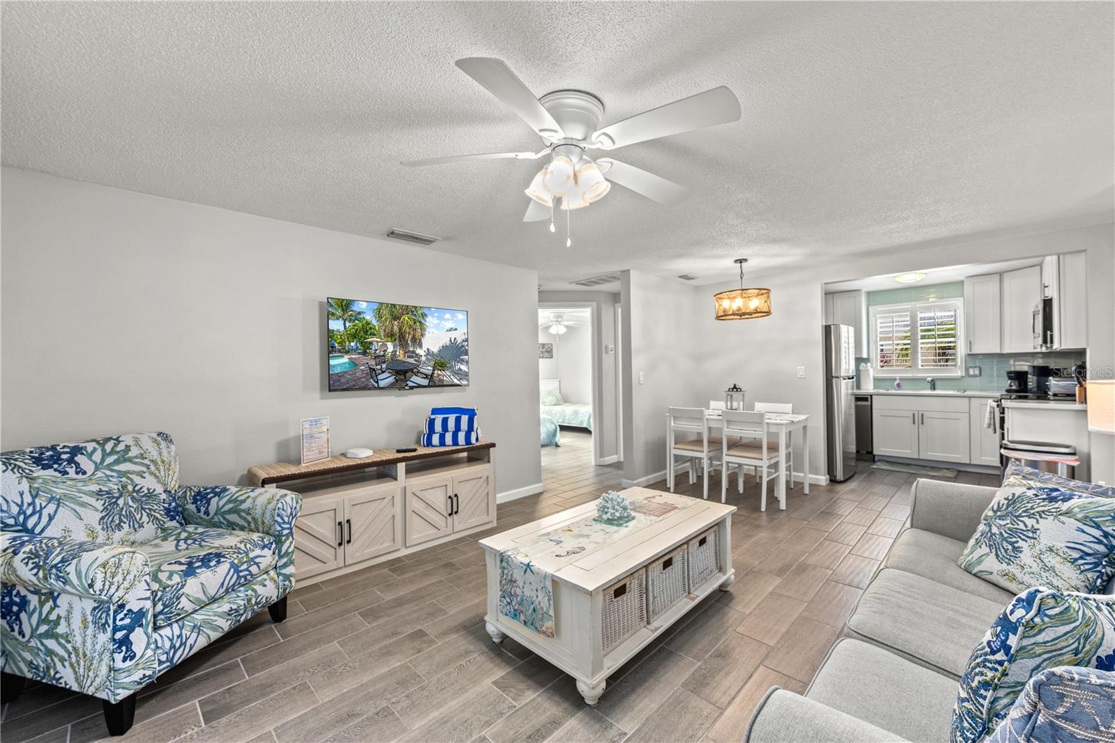 POINT O ROCKS TERRACE ADD - Residential Income