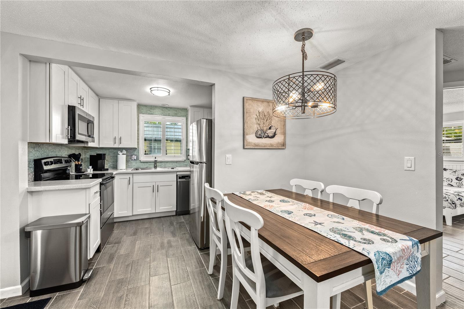 POINT O ROCKS TERRACE ADD - Residential Income