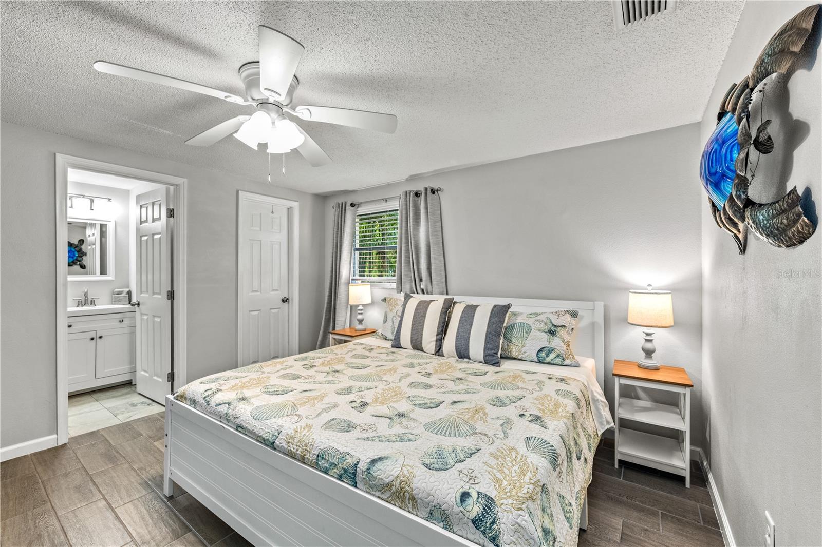 POINT O ROCKS TERRACE ADD - Residential Income