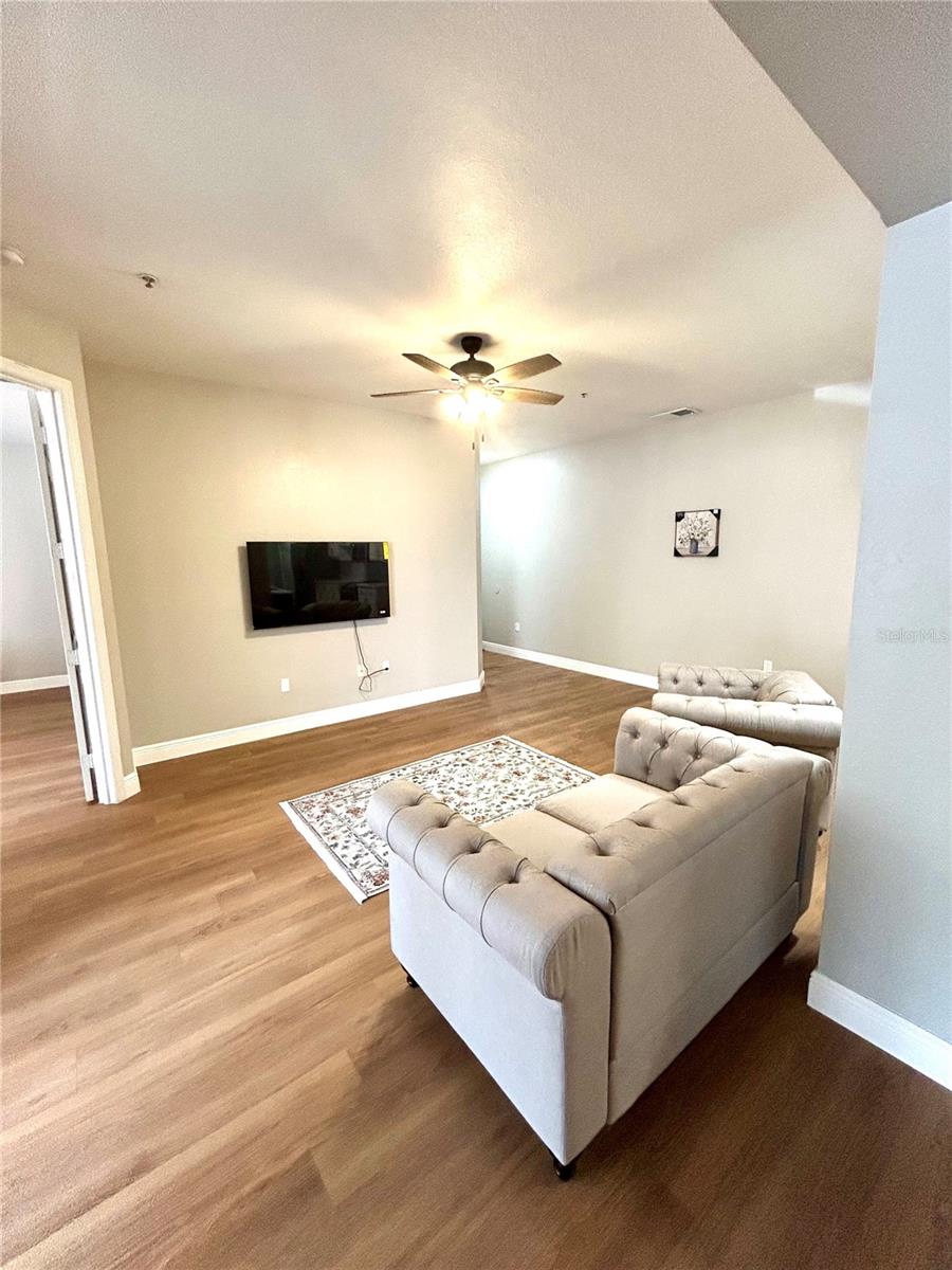 5041 SUNRIDGE PALMS DRIVE 101