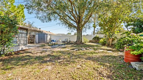 A home in WINTER HAVEN